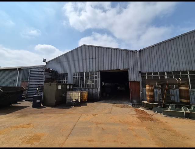 1,108M² WAREHOUSE TO LET IN WADEVILLE
